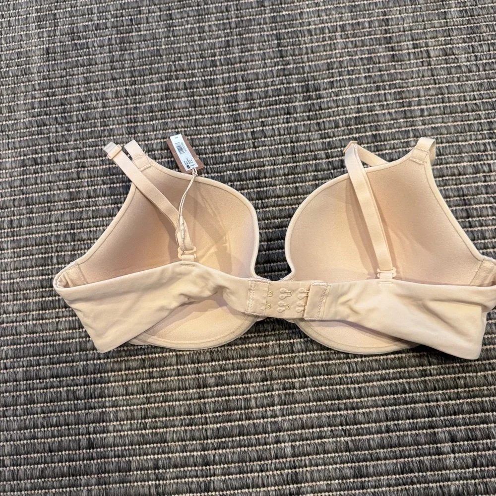 SKIMS Fits Everybody T-shirt Bra in Sand